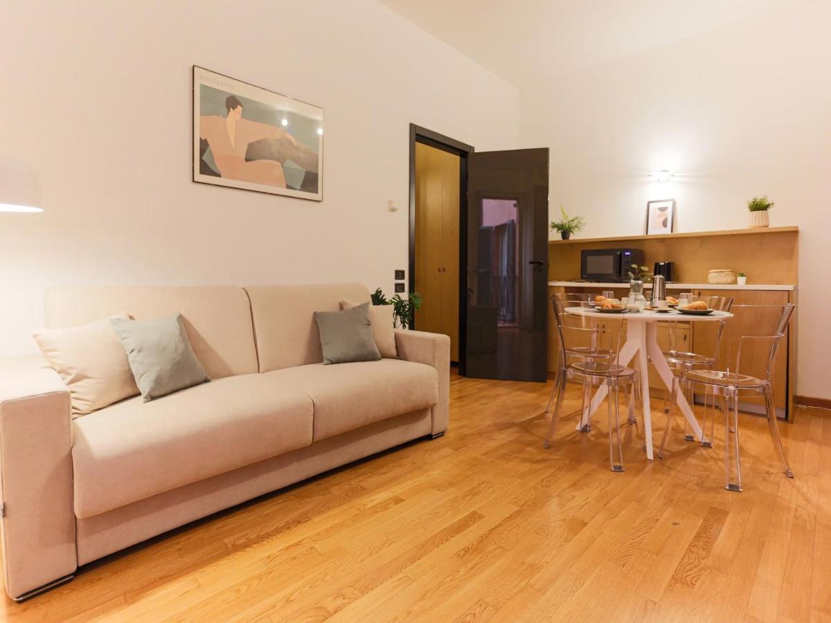 The Best Rent - Modern Apartment In The Center Milan Exterior photo